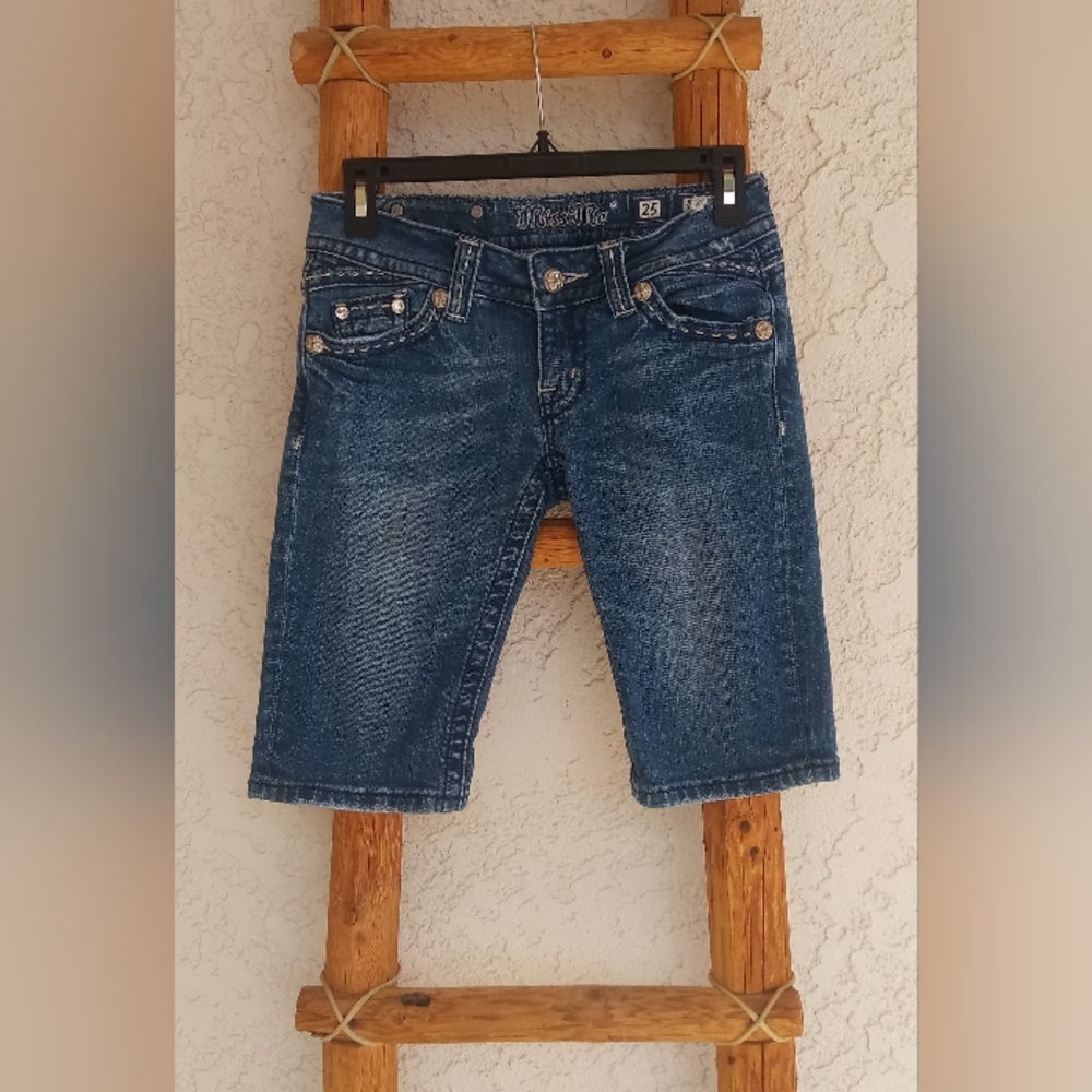 🔥Miss Me Womens Bermuda (25 W - 11 L) Stylish Denim Shorts. 🔥 FINAL PRICE 🔥 - Picture 5 of 11